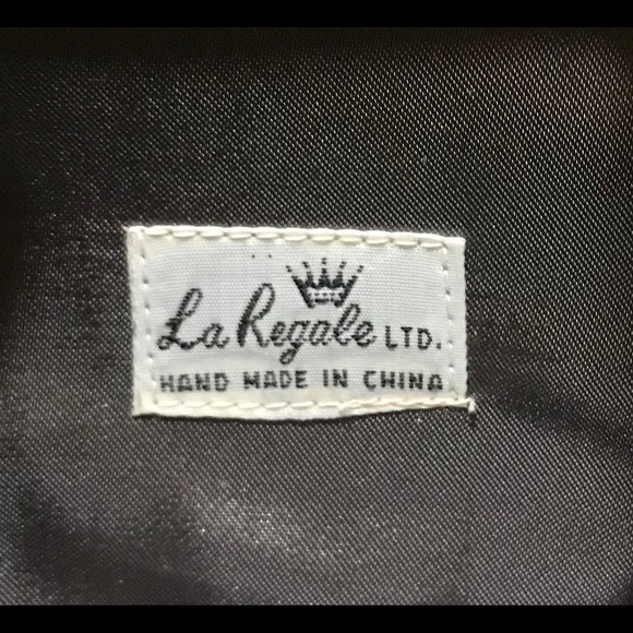 La Regale shiny grey vintage clutch - Picture 8 of 8